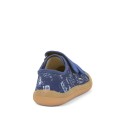 Tennis barefoot Fly