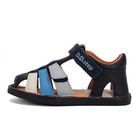 Barefoot nu-pieds Beach